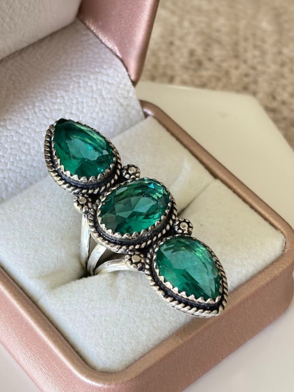 Green Quartz Three Stone Statement Ring 925 Silver Plated - Size 6.75 - Picture 2 of 5